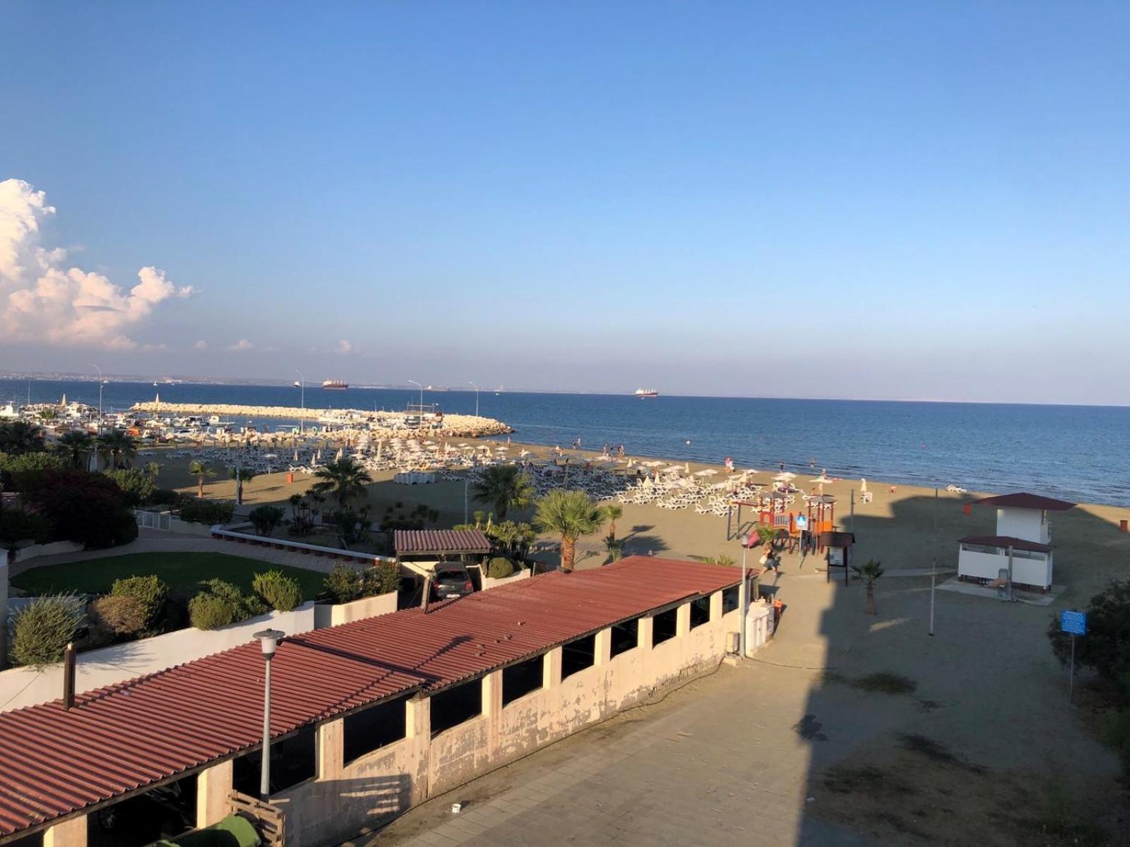 Beach Apartment Mackenzie, Larnaca Eksteriør billede